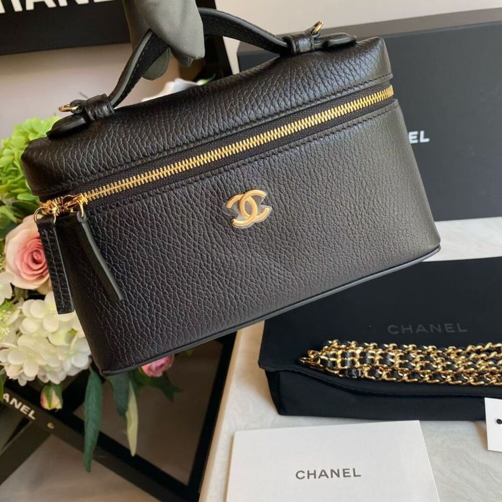 Chanel Women Pre-Loved Bag Very Good Condition